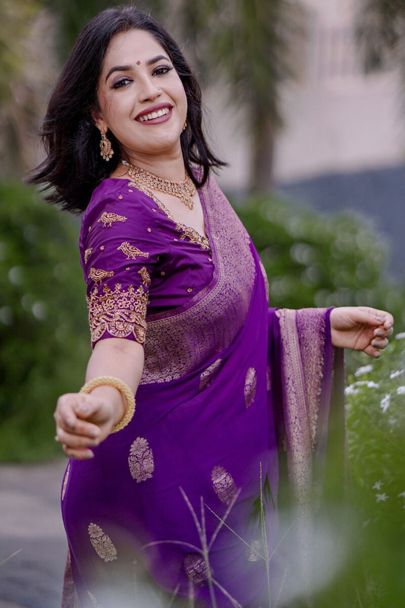 Amazing Purple Linen Silk Saree With Surpassing Blouse Piece