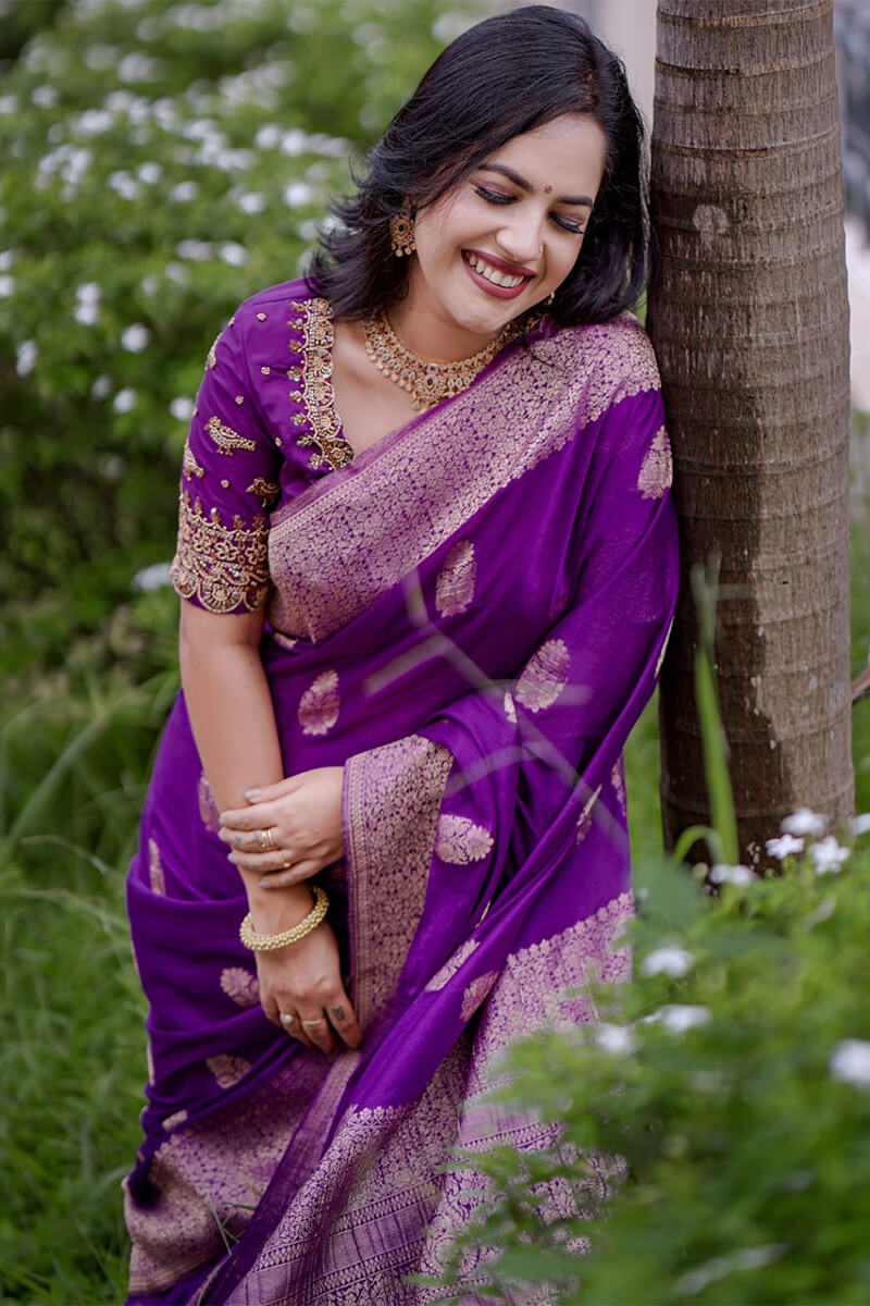 Amazing Purple Linen Silk Saree With Surpassing Blouse Piece