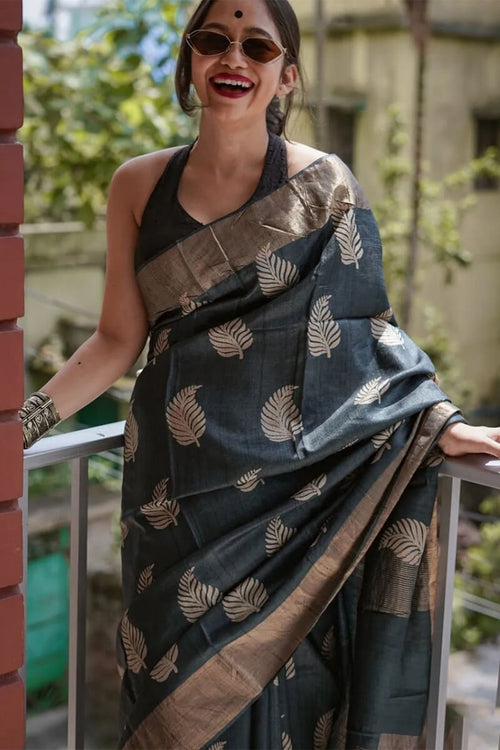 Load image into Gallery viewer, Felicitous Black Linen Silk Saree With Enigmatic Blouse Piece
