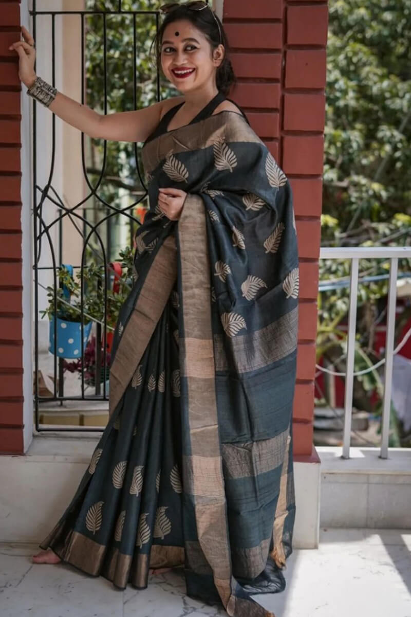 Felicitous Black Linen Silk Saree With Enigmatic Blouse Piece