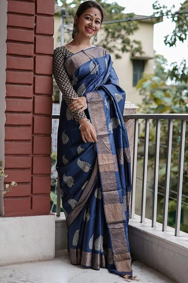 Devastating Navy Blue Linen Silk Saree With Nemesis Blouse Piece