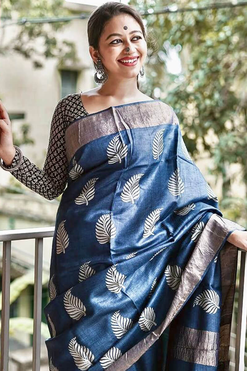 Devastating Navy Blue Linen Silk Saree With Nemesis Blouse Piece