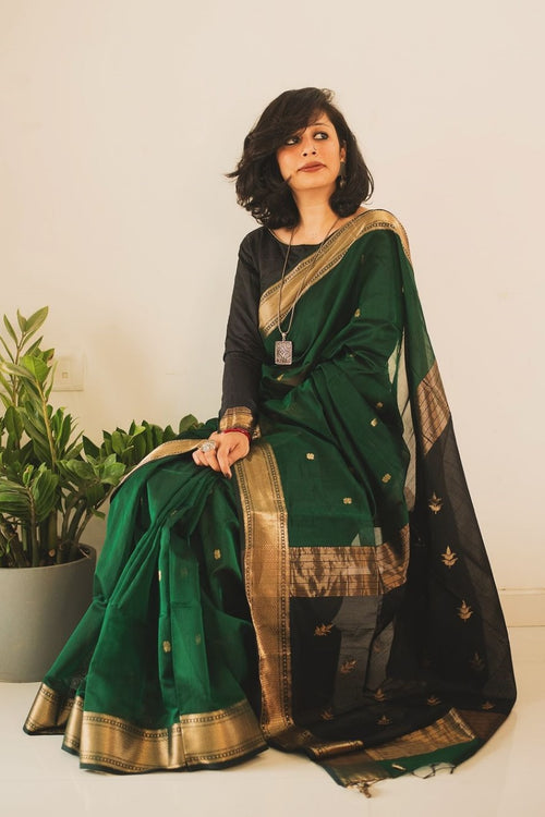 Load image into Gallery viewer, Snazzy Dark Green Linen Silk Saree With Glittering Blouse Piece
