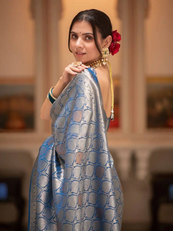 Desultory Blue Soft Silk Saree With Admirable Blouse Piece