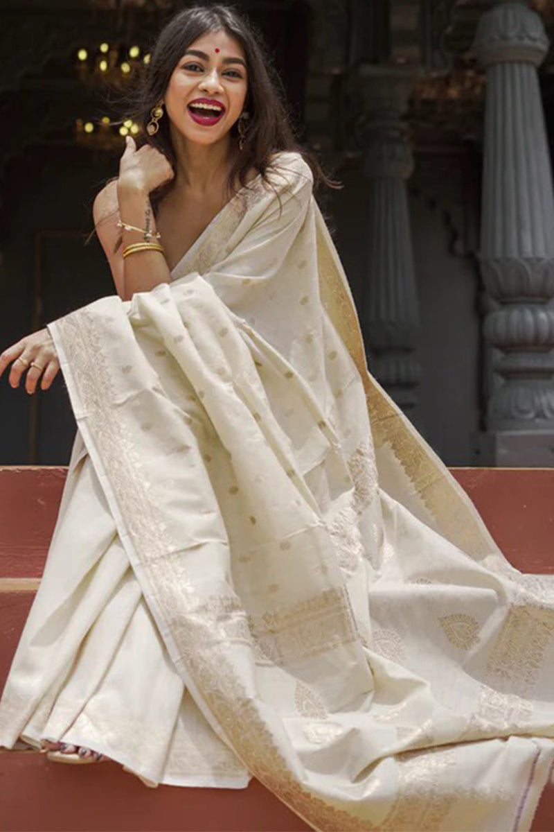 Stunning Beige Linen Silk Saree With Lovely Blouse Piece