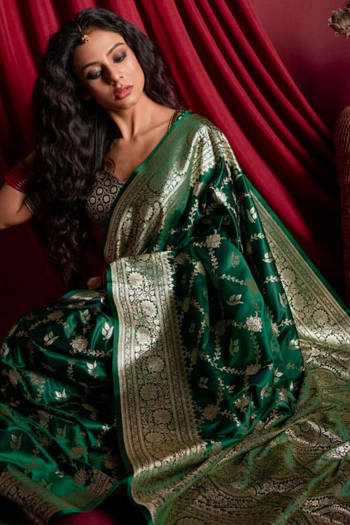 Load image into Gallery viewer, Ravishing Dark Green Soft Silk Saree With Girlish Blouse Piece
