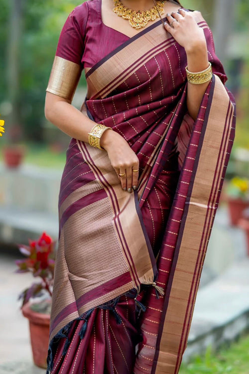 Load image into Gallery viewer, Bewitching Wine Soft Silk Saree With Fugacious Blouse Piece
