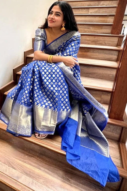 Load image into Gallery viewer, Dissemble Royal Blue Soft Silk Saree With Lagniappe Blouse Piece
