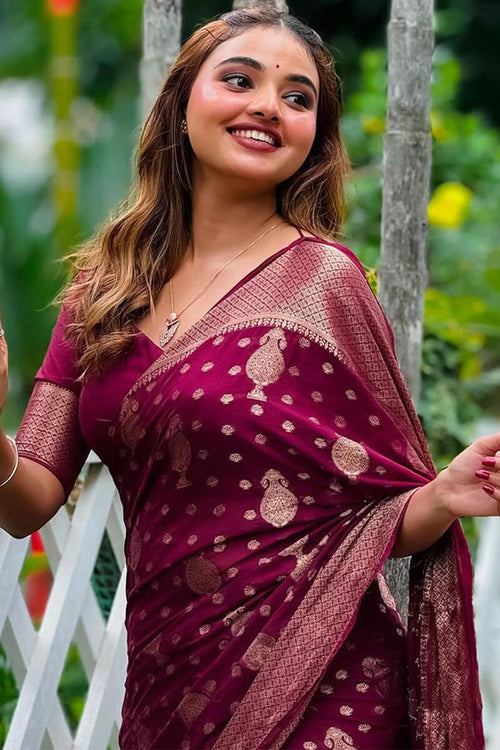 Load image into Gallery viewer, Glorious Wine Soft Silk Saree With Jazzy Blouse Piece
