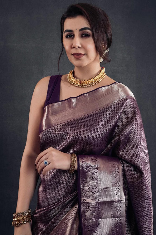 Load image into Gallery viewer, Evanescent Purple Soft Silk Saree With Brood Blouse Piece
