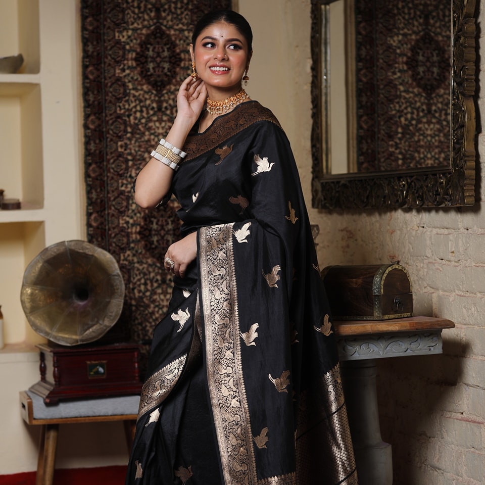 Desuetude Black Soft Silk Saree With Epiphany Blouse Piece