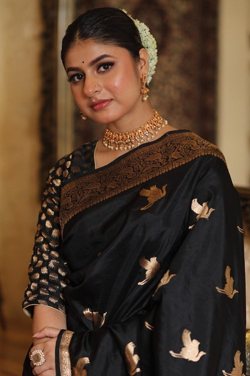 Load image into Gallery viewer, Desuetude Black Soft Silk Saree With Epiphany Blouse Piece
