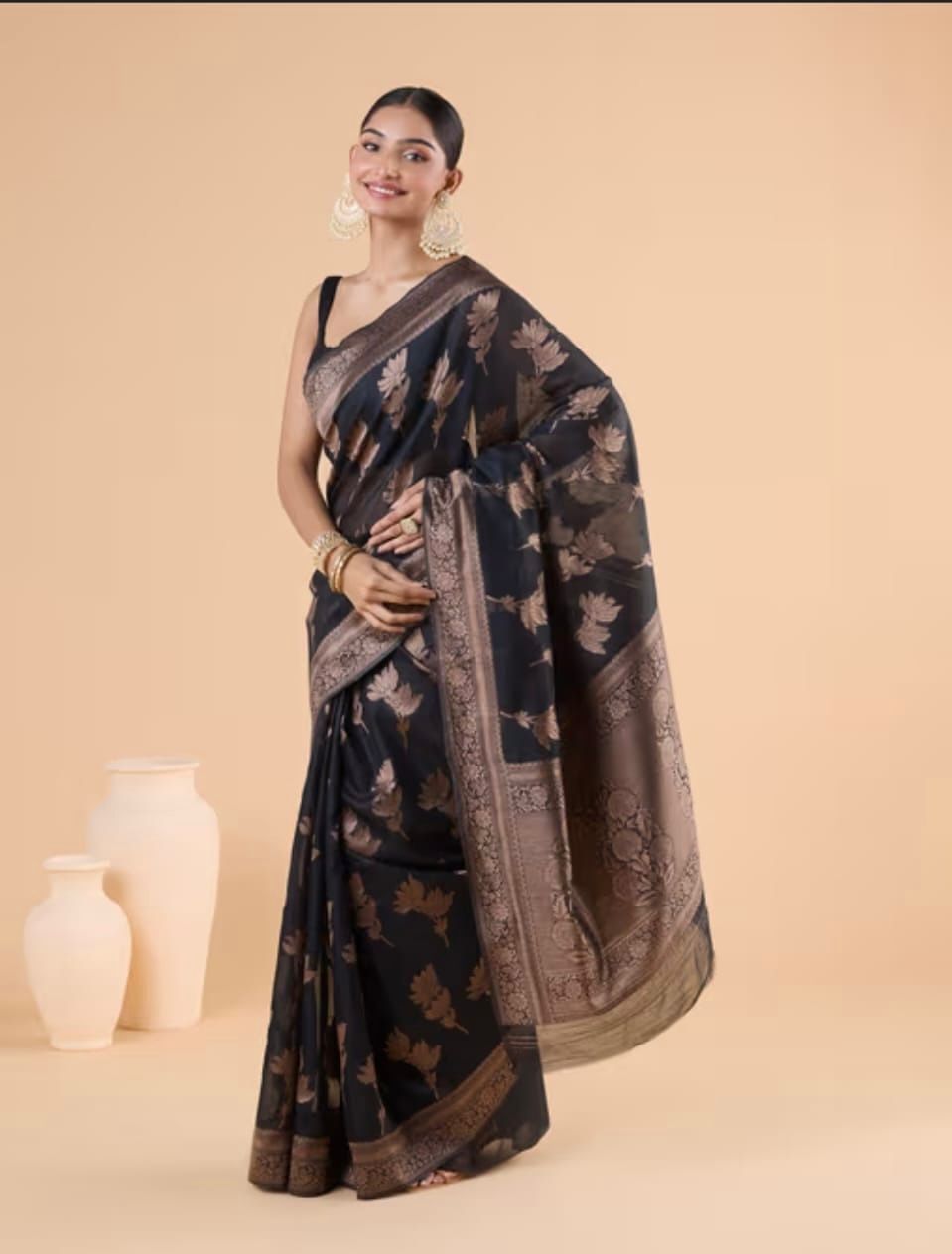 Wonderful Black Soft Silk Saree With Smart Blouse Piece