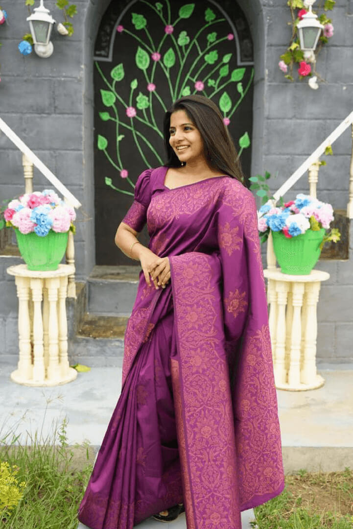 Ephemeral Purple Soft Silk Saree With Excellent Blouse Piece