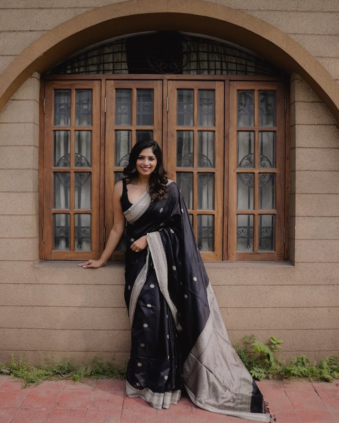 Assemblage Black Soft Silk Saree With Ebullience Blouse Piece