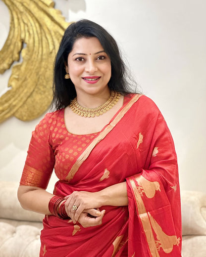 Prodigal Red Soft Silk Saree With Energetic Blouse Piece