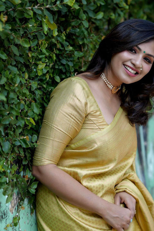 Load image into Gallery viewer, Eye-catching Yellow Soft Silk Saree With Blooming Blouse Piece
