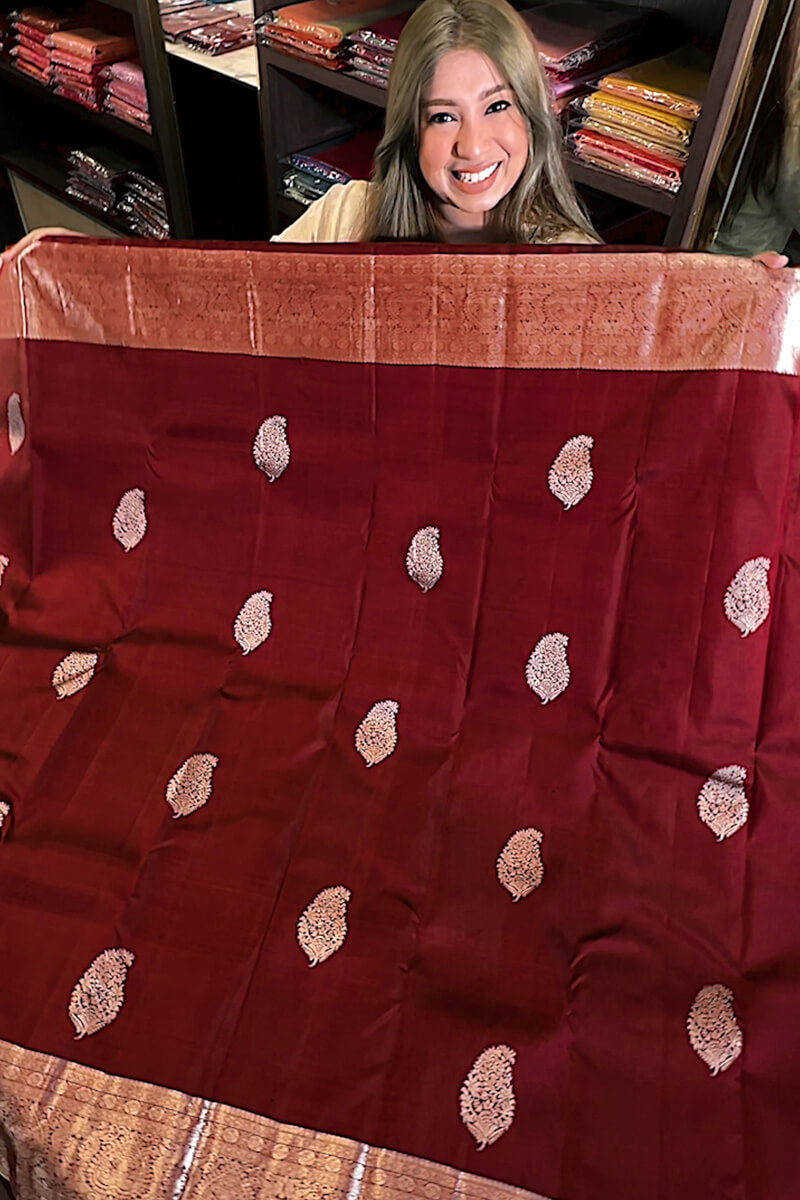Epiphany Wine Soft Banarasi Silk Saree With Inspiring Blouse Piece