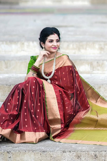 Engrossing Wine Soft Silk Saree With Seraphic Blouse Piece