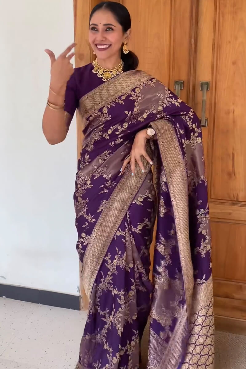 Capricious Purple Soft Silk Saree With Alluring Blouse Piece