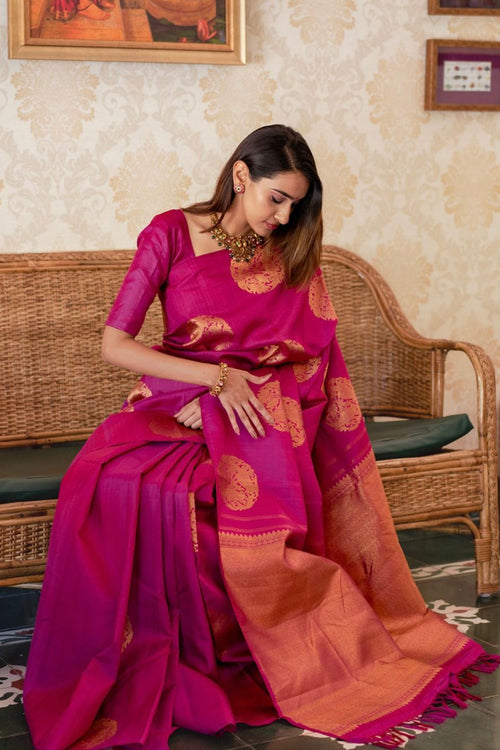 Load image into Gallery viewer, Transcendent Dark Pink Soft Silk Saree With Supernal Blouse Piece
