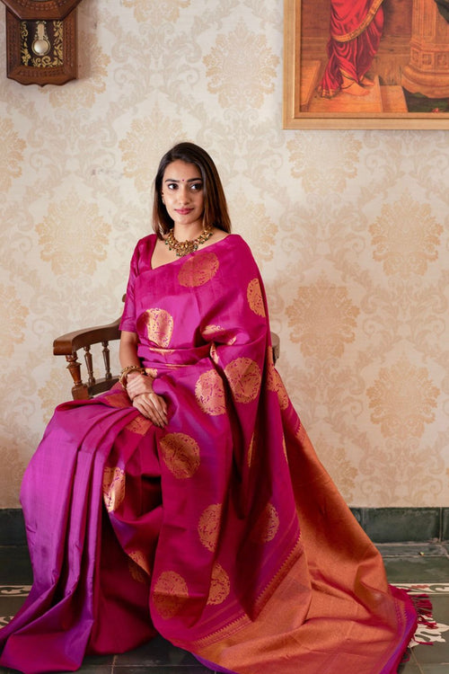 Load image into Gallery viewer, Transcendent Dark Pink Soft Silk Saree With Supernal Blouse Piece
