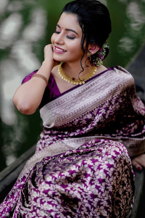 Load image into Gallery viewer, Magnetic Purple Soft Silk Saree With Snazzy Blouse Piece
