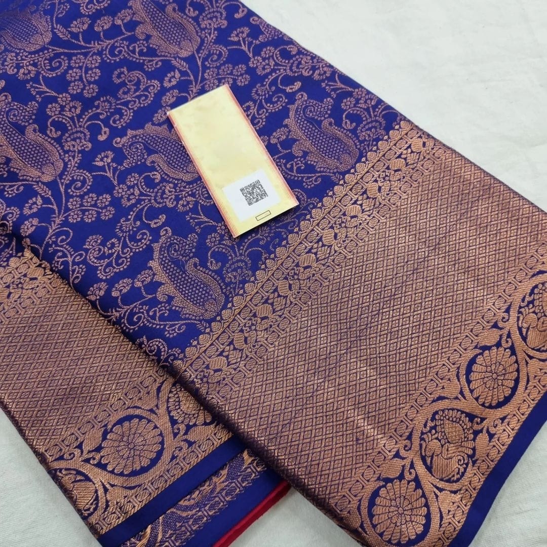 Splendorous Blue Soft Silk Saree With Tremendous Blouse Piece