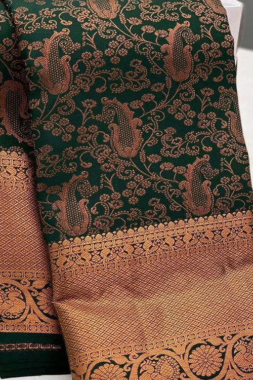 Load image into Gallery viewer, Fragrant Dark Green Soft Silk Saree With Delectable Blouse Piece
