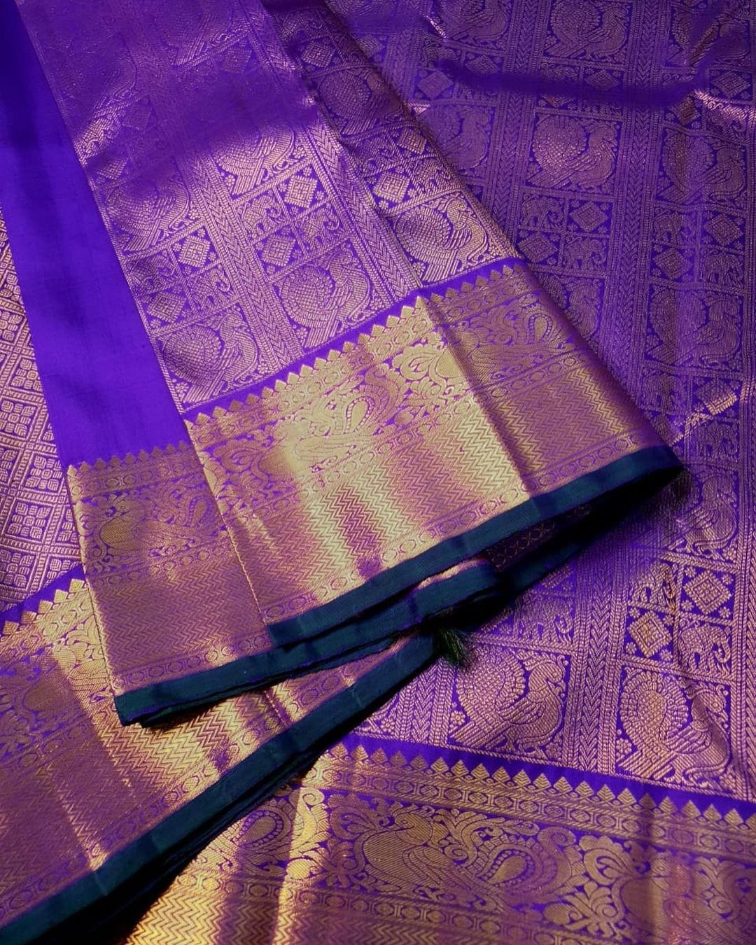 Adorable Royal Blue Soft Silk Saree With Fancifull Blouse Piece
