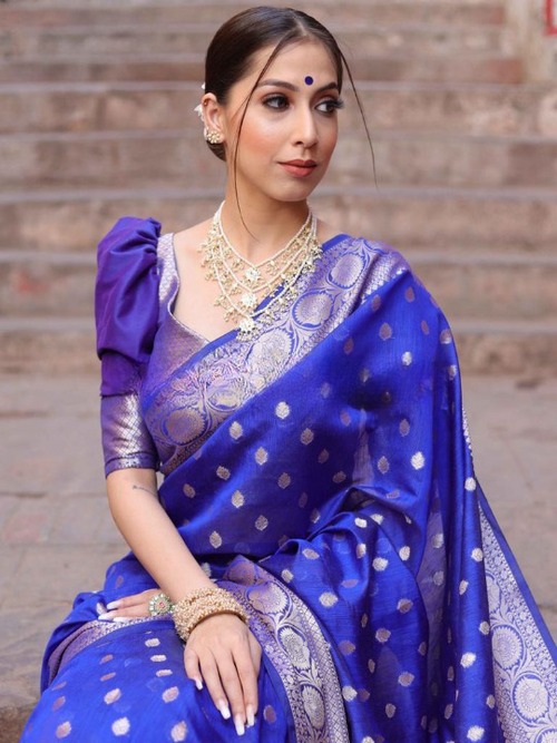 Load image into Gallery viewer, Classic Blue Soft Silk Saree With Seraglio Blouse Piece
