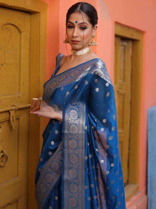 Transcendent Rama Soft Silk Saree With Tremendous Blouse Piece