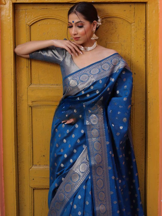 Transcendent Rama Soft Silk Saree With Tremendous Blouse Piece