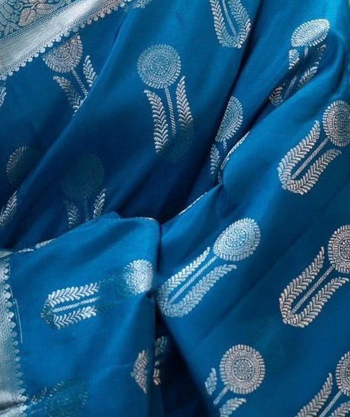 Load image into Gallery viewer, Ornate Blue Soft Silk Saree With Denouement Blouse Piece
