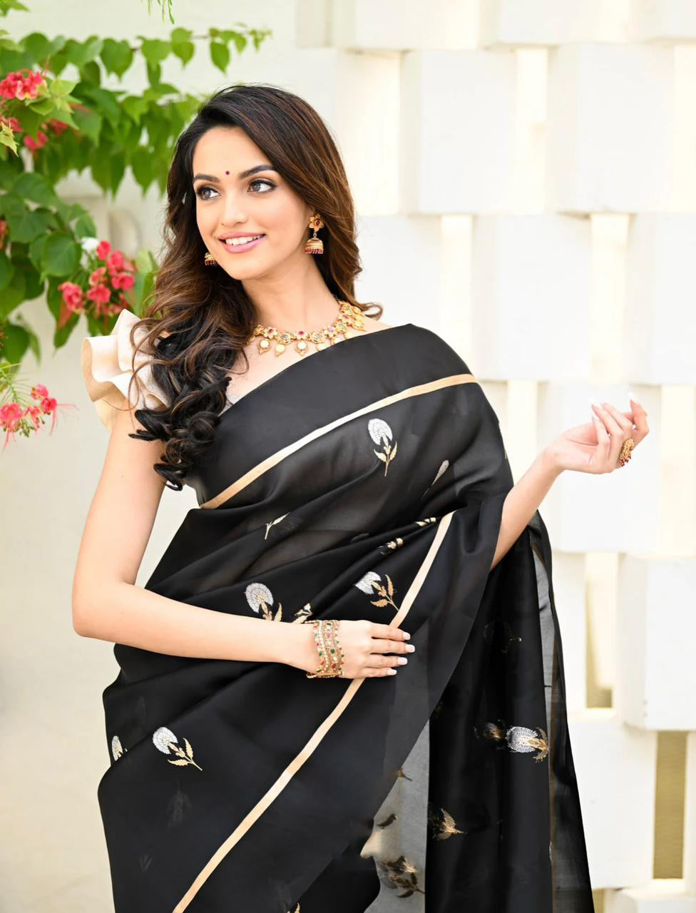 Elision Black Soft Silk Saree With Assemblage Blouse Piece