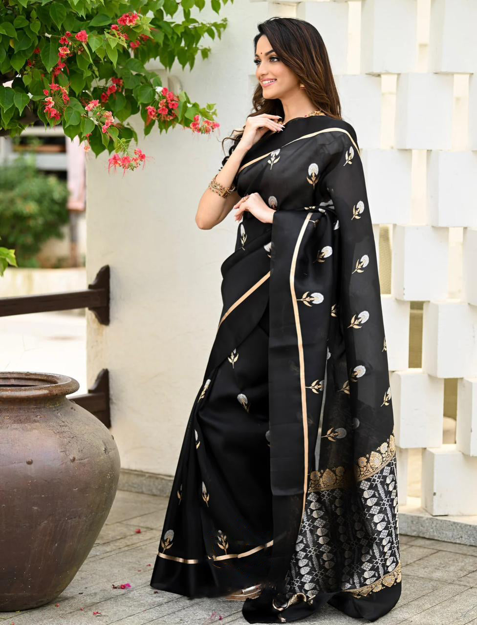 Elision Black Soft Silk Saree With Assemblage Blouse Piece