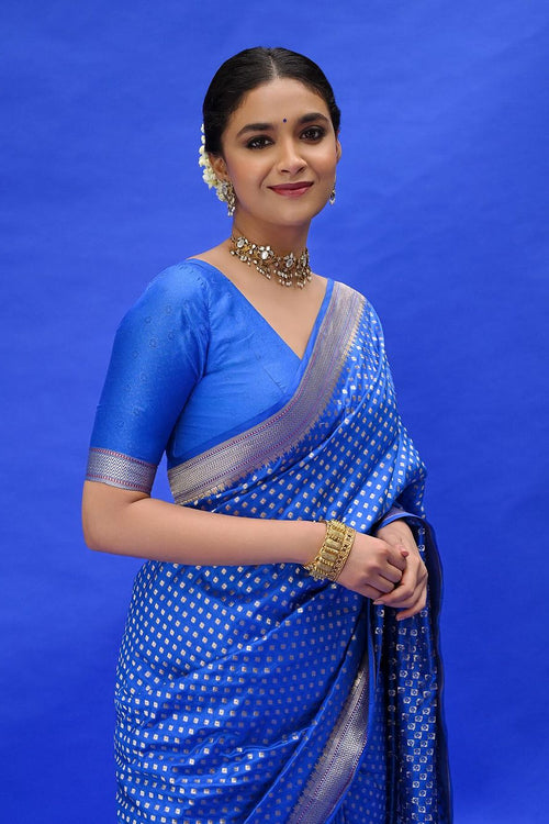 Load image into Gallery viewer, Phenomenal Royal Blue Soft Silk Saree With Lovely Blouse Piece
