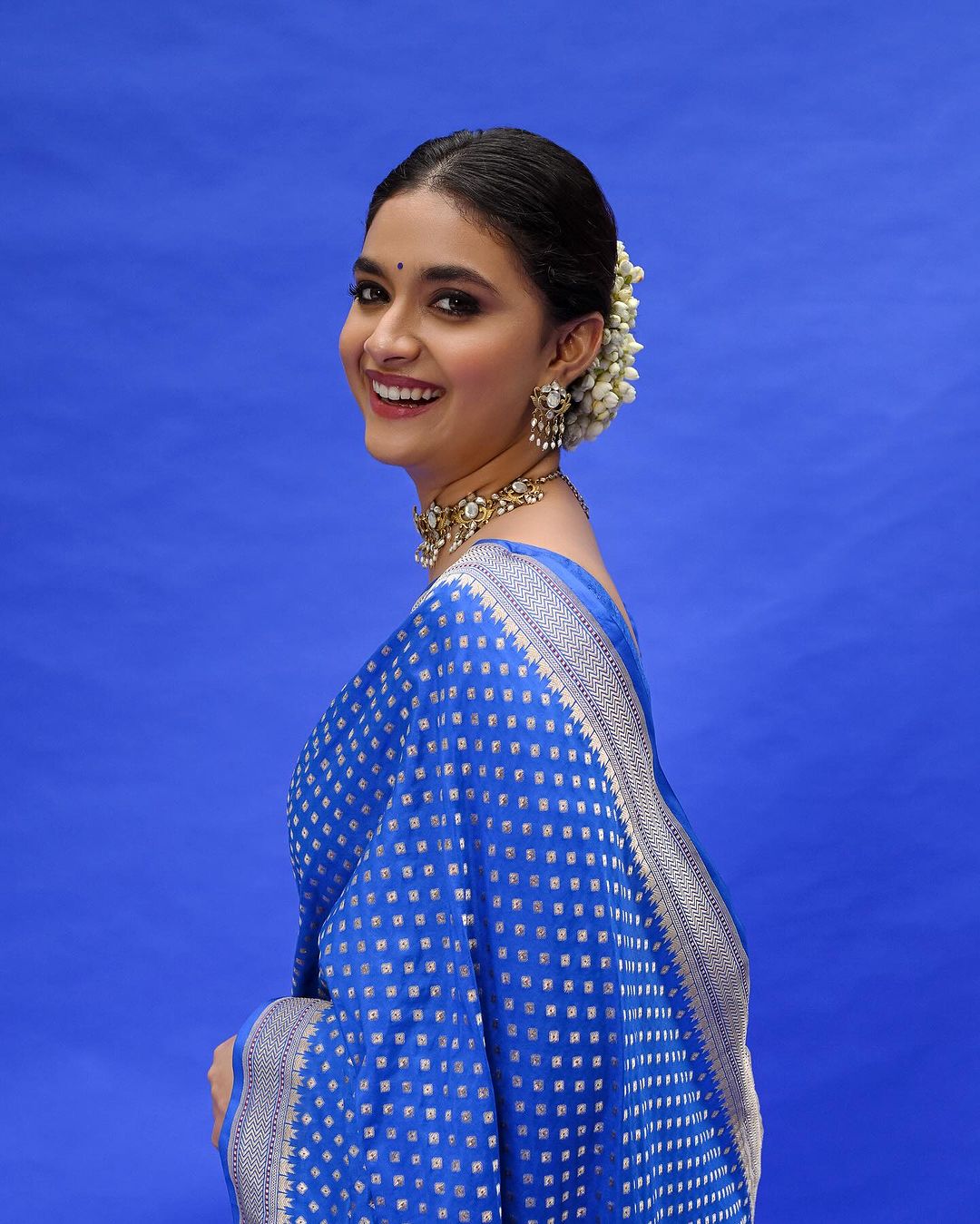 Phenomenal Royal Blue Soft Silk Saree With Lovely Blouse Piece