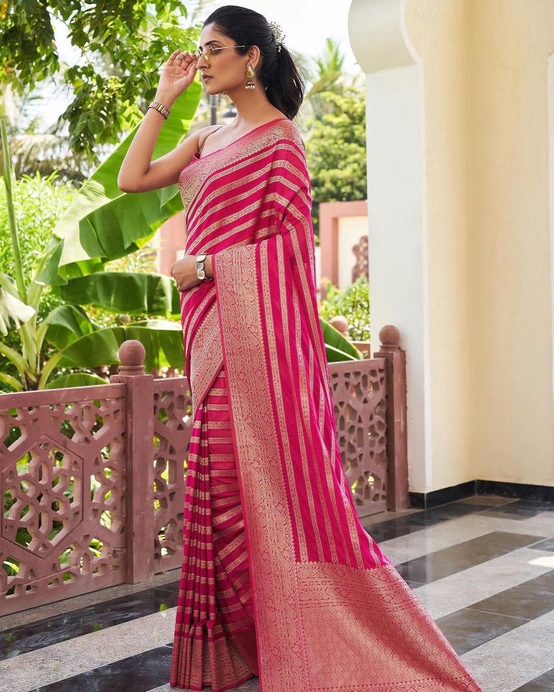 Appealing Dark Pink Soft Silk Saree With Glorious Blouse Piece