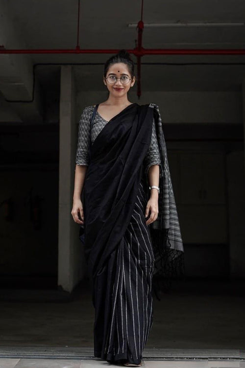 Load image into Gallery viewer, Amiable Black Soft Silk Saree With Propinquity Blouse Piece
