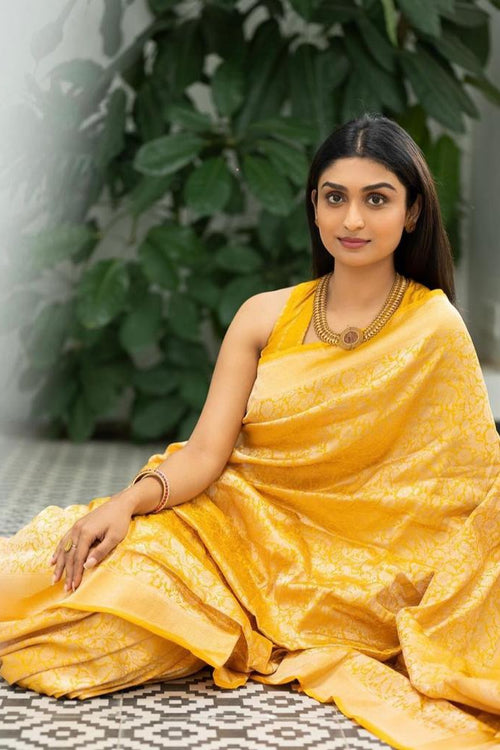Load image into Gallery viewer, Imbrication Yellow Soft Silk Saree With Serendipity Blouse Piece

