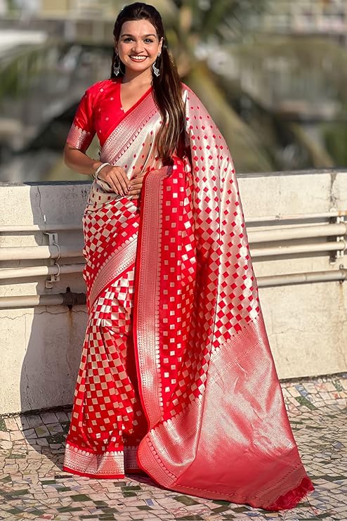 Gleaming Red Soft Silk Saree With Vibrant Blouse Piece