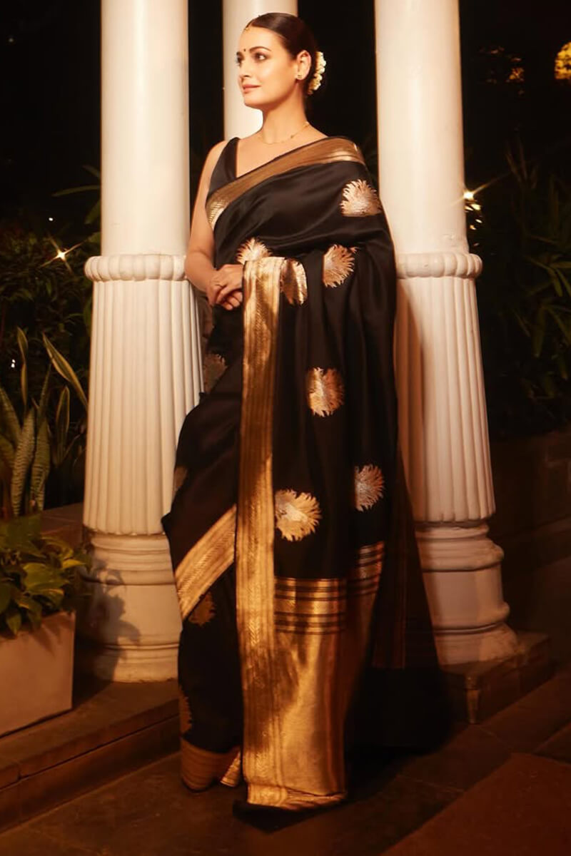Surpassing Black Soft Silk Saree With Outstanding Blouse Piece