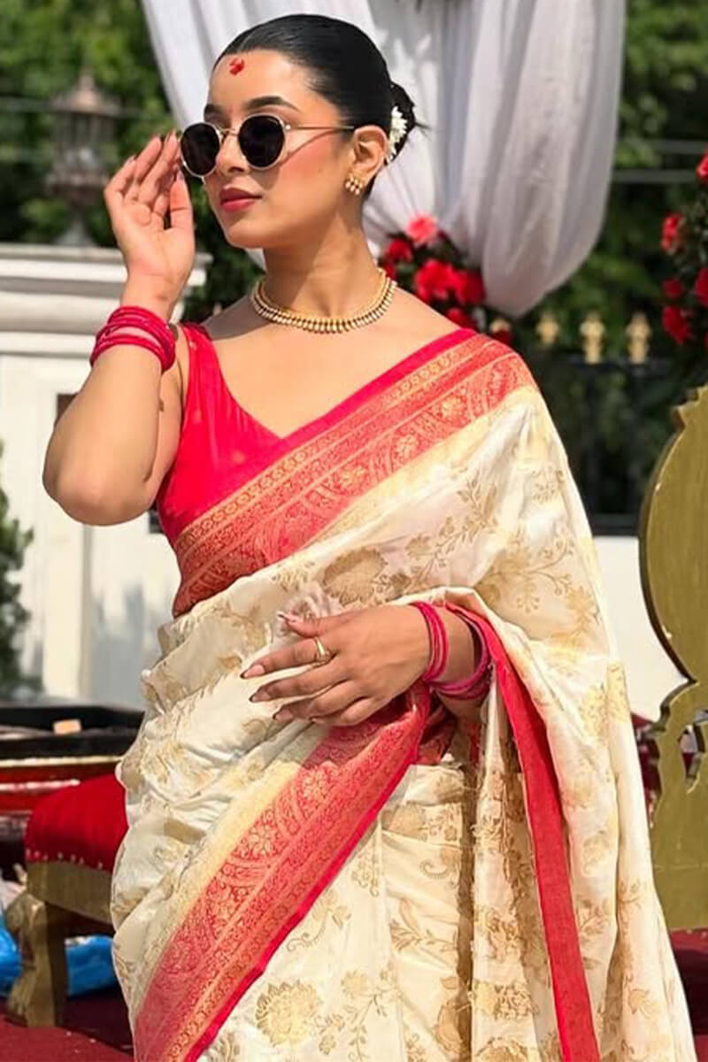 Elision Beige Soft Silk Saree With Elaborate Blouse Piece