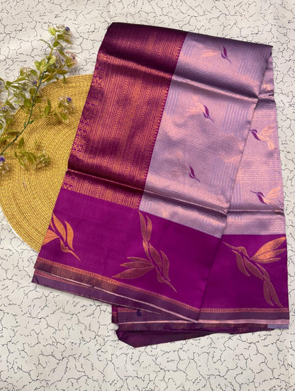 Incredible Lavender Soft Banarasi Silk Saree With Staggering Blouse Piece