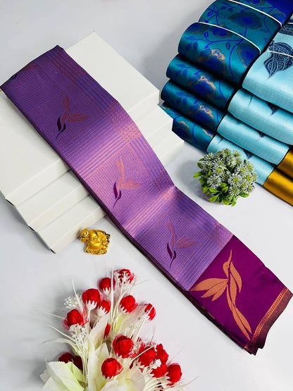 Incredible Lavender Soft Banarasi Silk Saree With Staggering Blouse Piece