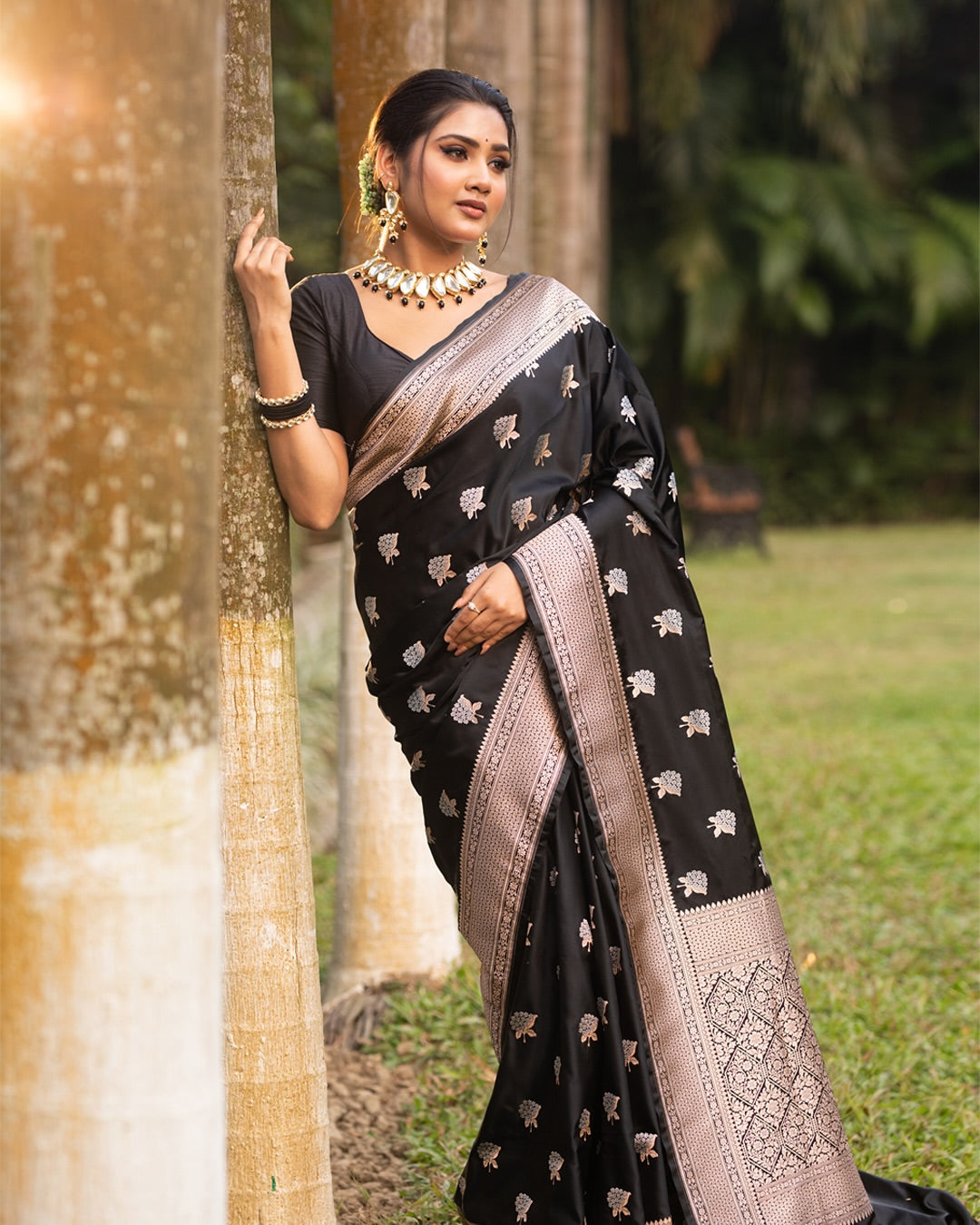 Nebula Black Soft Silk Saree With Epiphany Blouse Piece