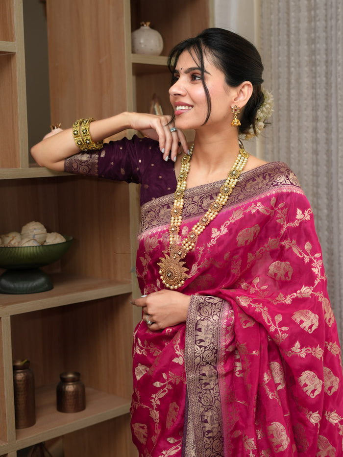 Posh Dark Pink Soft Silk Saree With Exuberant Blouse Piece
