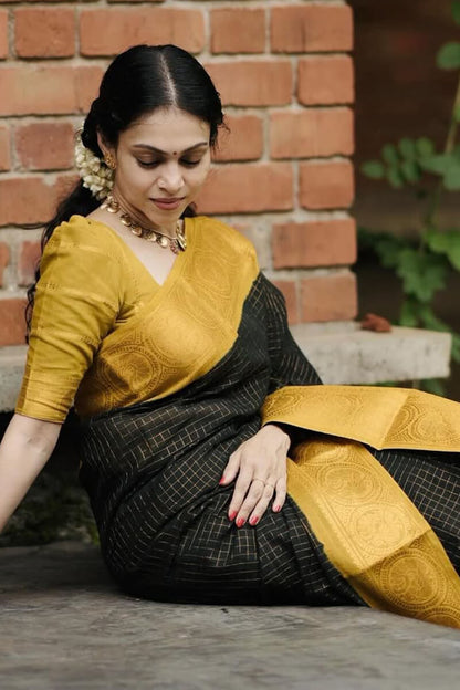 Comely Black Soft Silk Saree With Enigmatic Blouse Piece