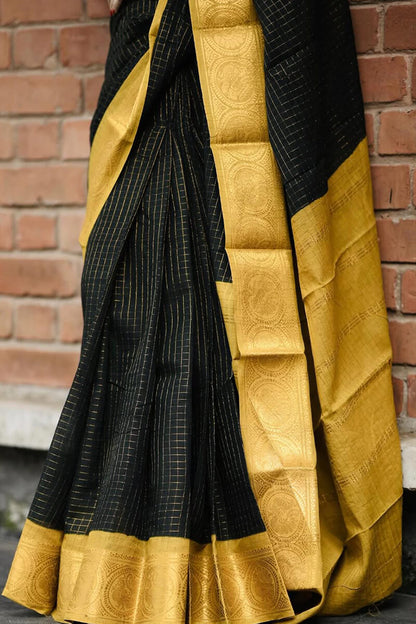 Comely Black Soft Silk Saree With Enigmatic Blouse Piece